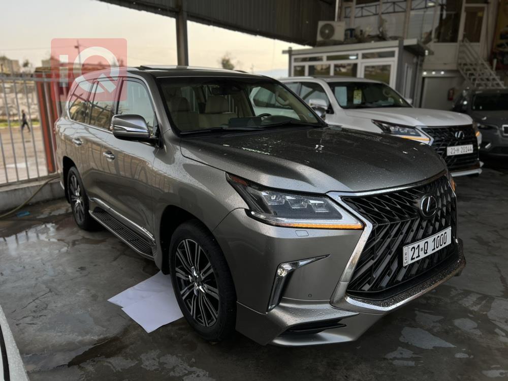 Lexus LX